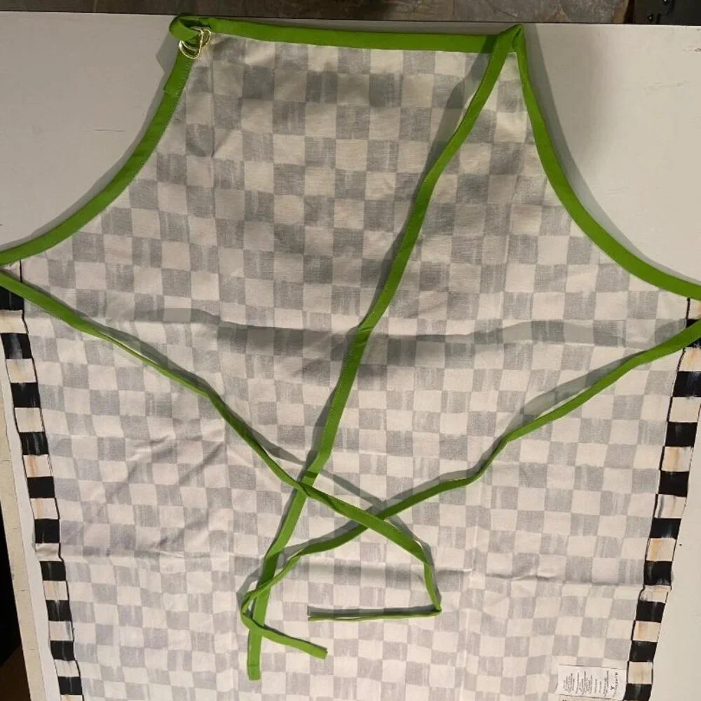 MacKenzie-Childs Courtly Check Apron and Flower to Market to go Tote - Picture 8 of 9